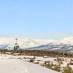 Fjellkos, Mountain In *